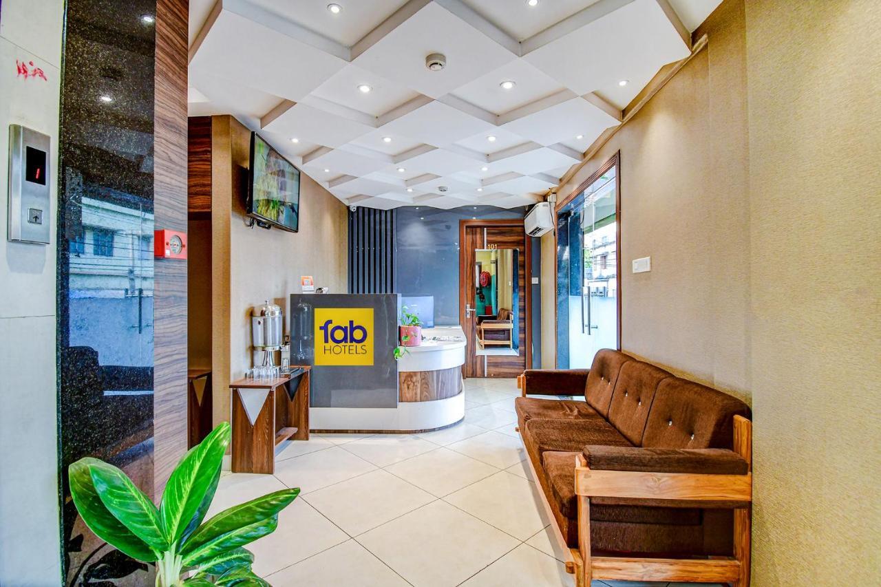 คอลเลคชั่น โอ 77151 โฮเทล รอยัล คริสตัล Hotel บูบันเนสชวาร์ ภายนอก รูปภาพ