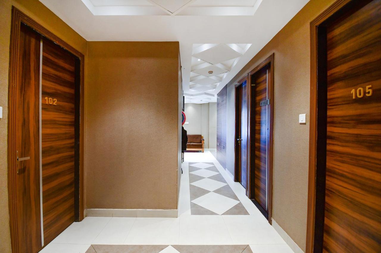 คอลเลคชั่น โอ 77151 โฮเทล รอยัล คริสตัล Hotel บูบันเนสชวาร์ ภายนอก รูปภาพ